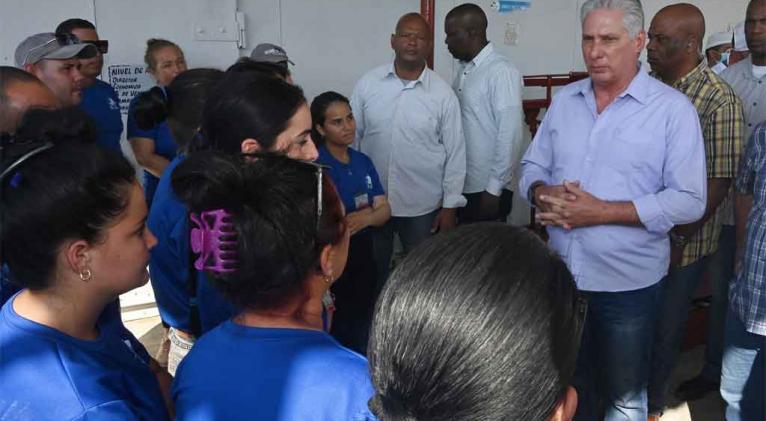 Evalúa Díaz-Canel marcha de entidades económicas en provincia de Cuba