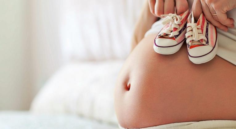 Gobierno de Cuba por contener alza de embarazos en adolescentes