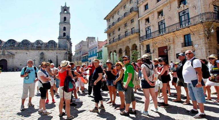 Resaltan en Cuba afectaciones al turismo por bloqueo de EE.UU.