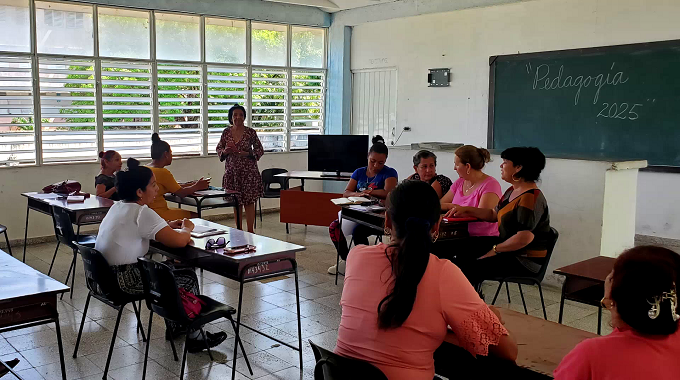 Sesionó en el municipio de Colombia el Evento Pedagogía 2025