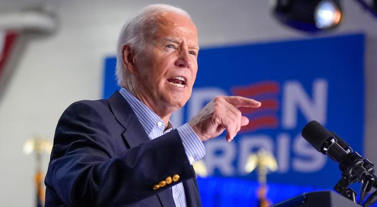 Crecen las presiones a Biden: al menos 17 demócratas piden que retire su candidatura