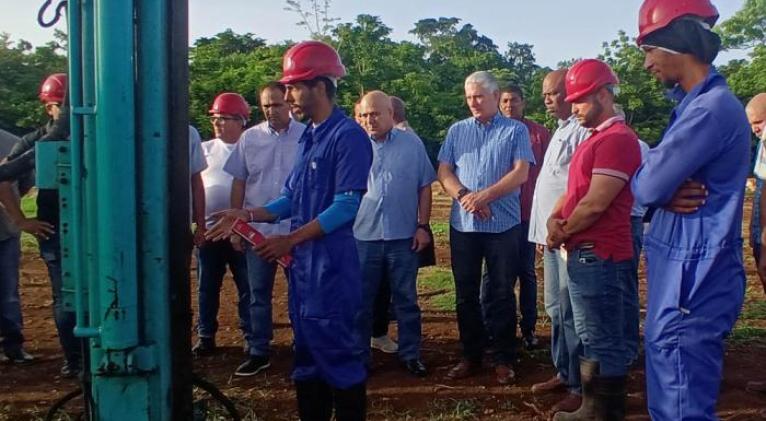Recorre Presidente cubano centros socioeconómicos del Cotorro