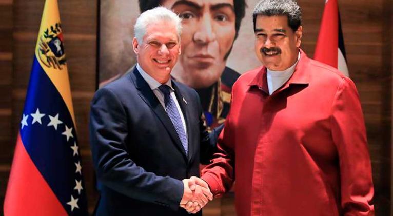 Presidente cubano felicita a Nicolás Maduro por su victoria electoral