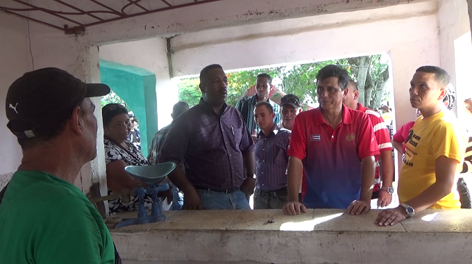 Celebran trabajo comunitario integrado en Alba Flores