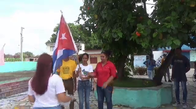 Abanderan en Colombia brigada estudiantil de trabajo