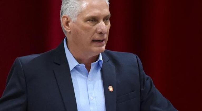 Presidente Díaz-Canel chequea preparativos de curso escolar en Cuba