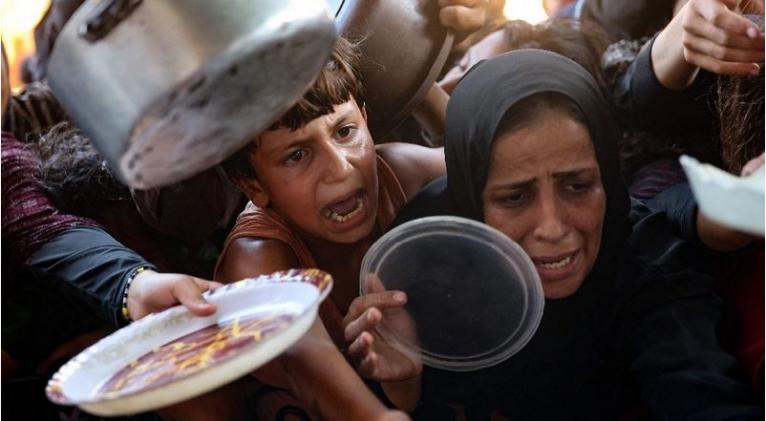 En vísperas de diálogo, nueva embestida israelí en Gaza