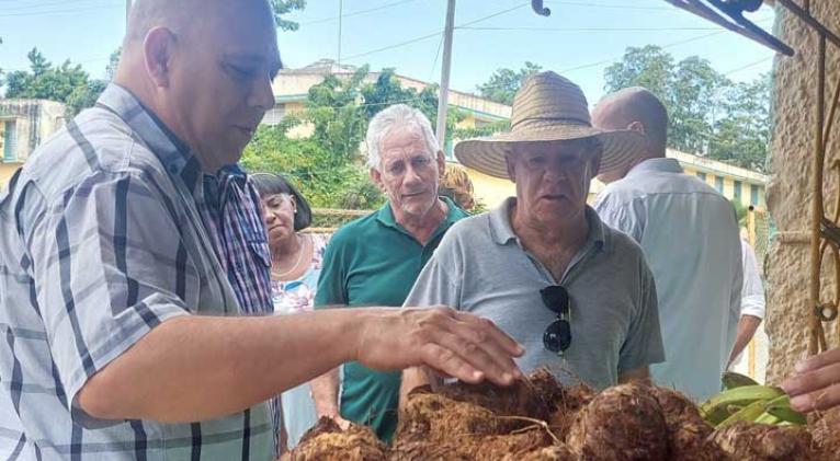 Morales Ojeda recorre hoy sitios de interés en La Habana