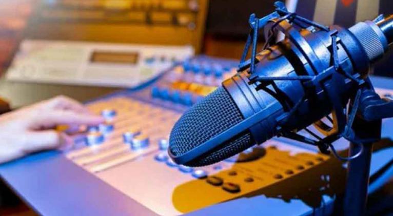 Presidente de Cuba saluda aniversarios de la Radio y la Uneac