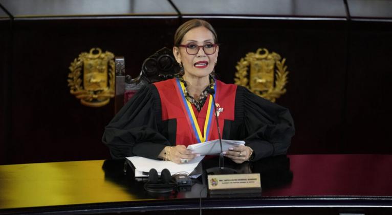 Llama Canciller cubano a cese de injerencia en Venezuela