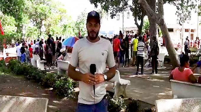 Continúa recorrido de los Campeones de la pelota cubana por municipios de la provincia de Las Tunas
