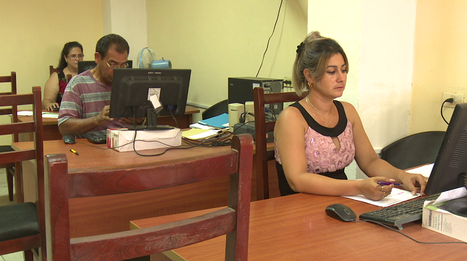 Destacan labor del Registro Central Comercial en la supervisión del sector no estatal