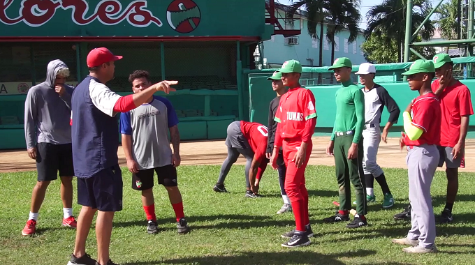 Se alistan peloteros Las Tunas para el try out del béisbol cubano