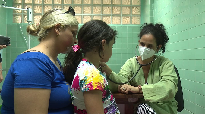 Realizan actividades por el aniversario 44 del hospital pediátrico provincial Mártires de Las Tunas