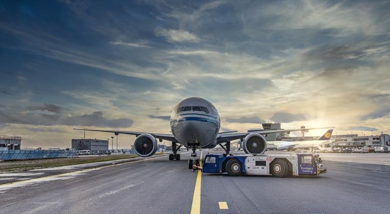 Demanda de viajes aéreos alcanza récord histórico en 2024, según IATA