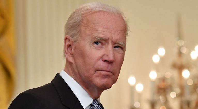 Biden extiende un año más el bloqueo de EE.UU. a Cuba