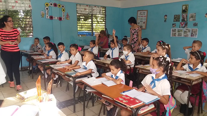 Mas 12 mil estudiantes iniciaron las clases este curso en Puerto Padre