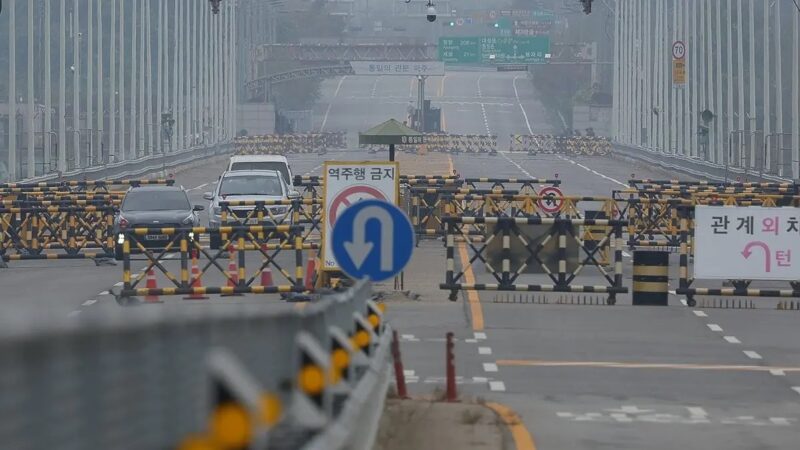 Explosiones en la frontera: Corea del Norte detona vías hacia Corea del Sur (+ Video)