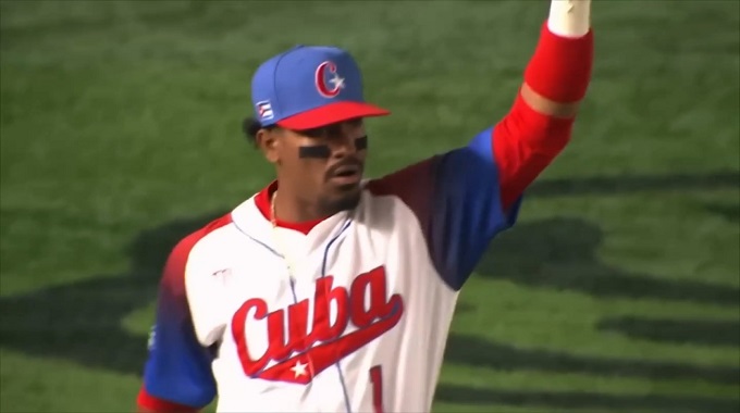 Federación de Béisbol del Caribe aclara situación con Yan Lucas Baldoquín
