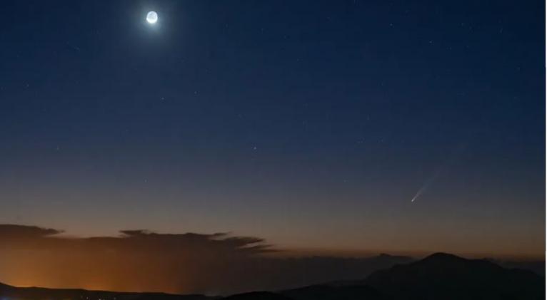 El ‘cometa del siglo’ se deja ver por última vez y se espera que sea aún más espectacular