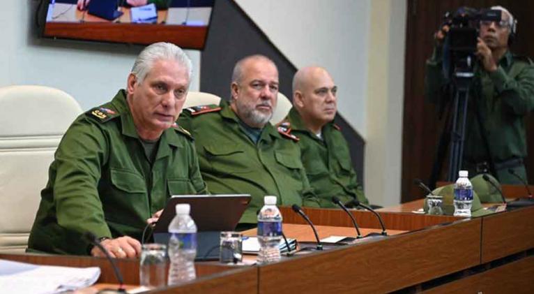 Díaz-Canel evalúa situación en oriente cubano por paso de Oscar