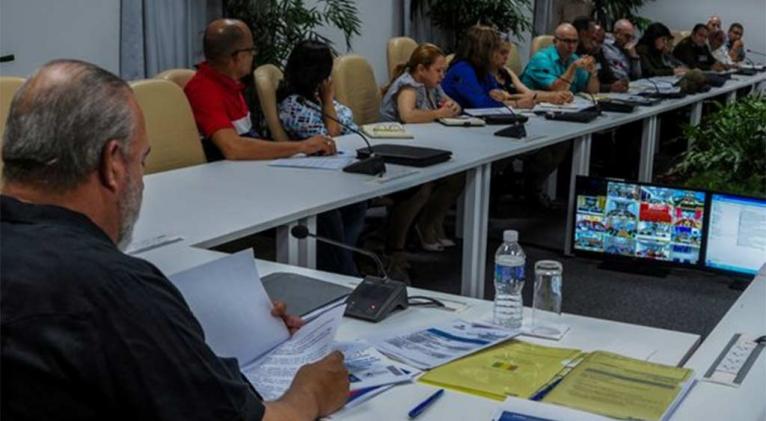 Primer ministro cubano llama a intensificar lucha contra ilegalidades