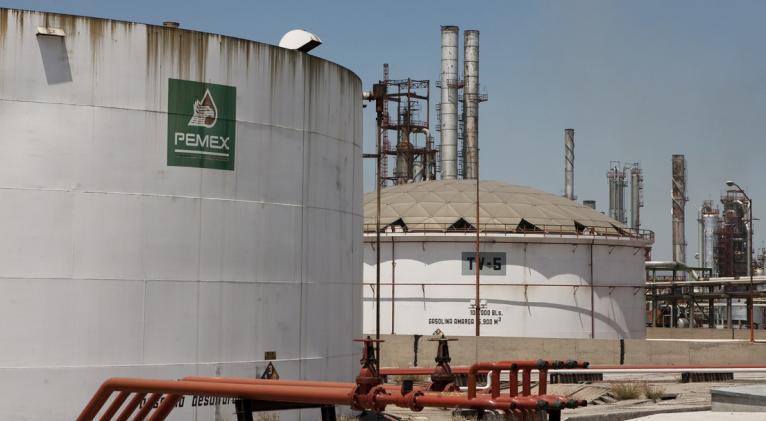 Pemex confirma dos muertos y 13 hospitalizados por fuga de gas en refinería de Texas, EE.UU.