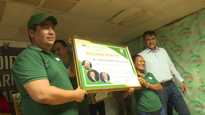 Reconocen a hombres y mujeres del sector agropecuario en Las Tunas