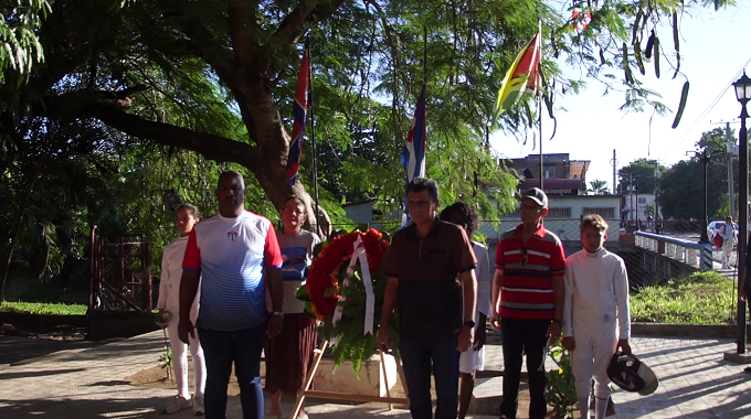 Rinden tributo en Las Tunas a las víctimas del Crimen de Barbados