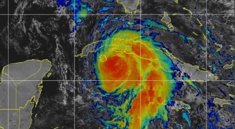 Huracán Rafael azotará a Cuba con categoría 3 ( + VIDEO)