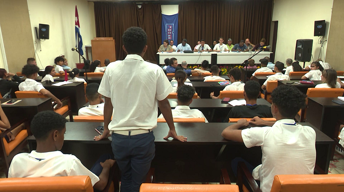 Celebran en Las Tunas Consejo provincial de la FEEM