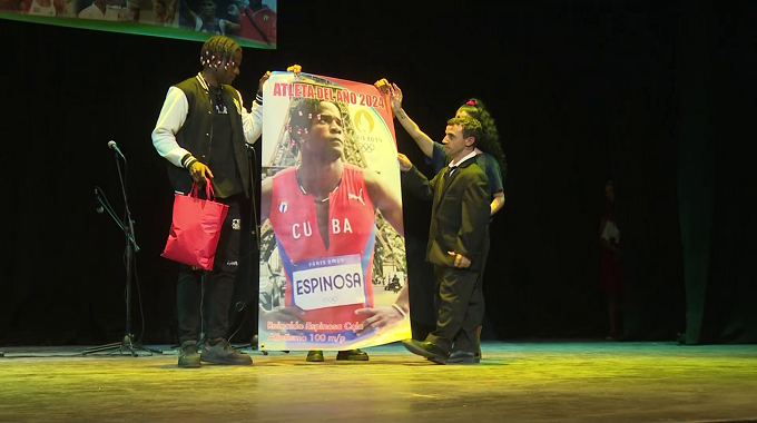 Premian a los mejores deportistas del 2024 en Las Tunas
