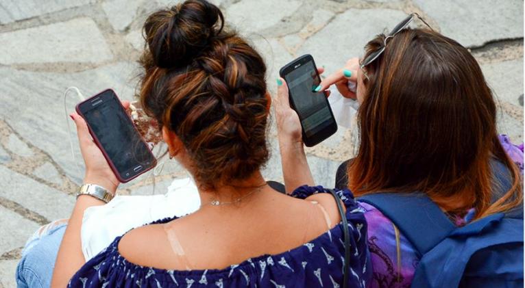 Acceden a telefonía móvil casi ocho millones de usuarios