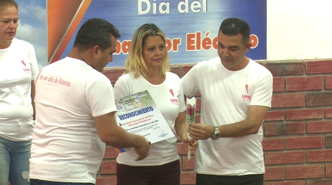 Celebran en Las Tunas el Día del Trabajador del sector Eléctrico