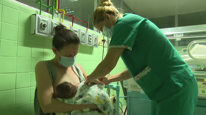 Evalúa sistema de la salud pública su desempeño durante el 2024 en Las Tunas