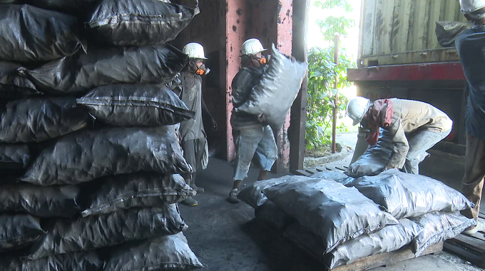 Consolidan acciones para la exportación de carbón en Las Tunas
