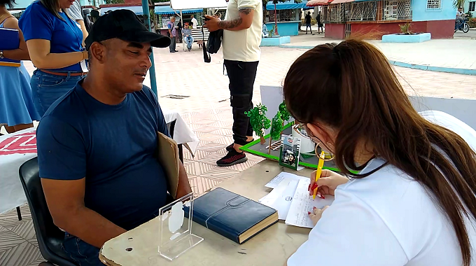 Desarrollan feria de empleo en Las Tunas