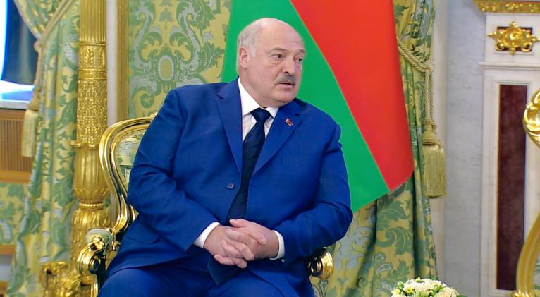 Lukashenko: «Los estadounidenses no tienen ningún plan sobre el conflicto ucraniano»