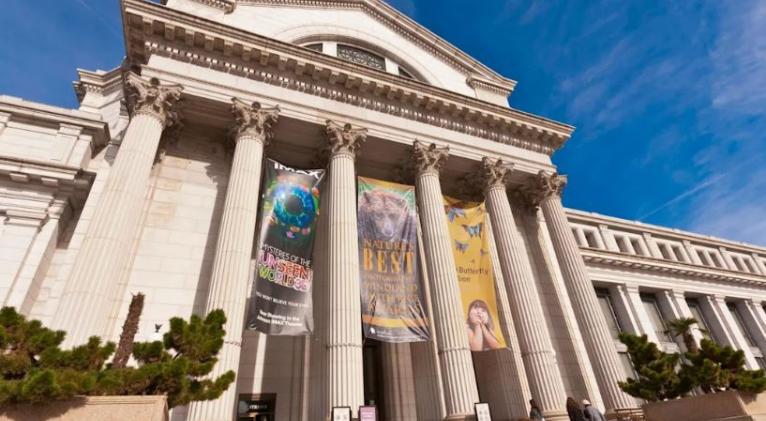 Trump ordena purgar los museos Smithsonian de ideología «antiestadouniense»