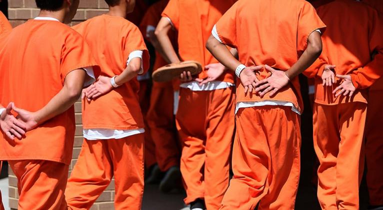 Reprocha Cuba tratamiento judicial a menores en Estados Unidos