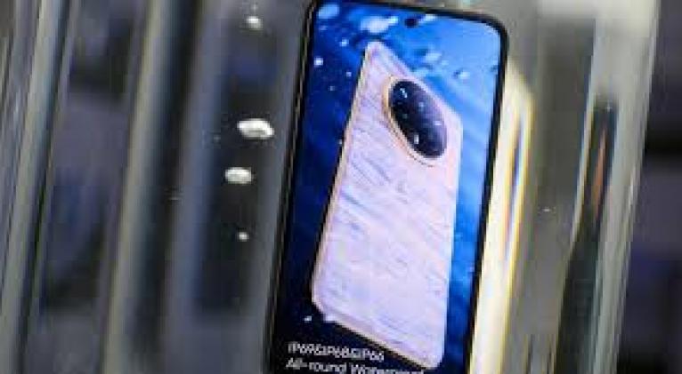 Del teléfono camaleón al robot hiperrealista, las novedades destacadas del MWC