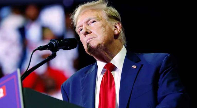 Trump anunció aranceles para autos no fabricados en EE.UU.
