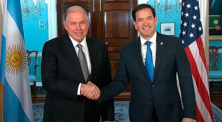 Cuba tacha de cínica acusación de autoritarismo de EEUU y Argentina