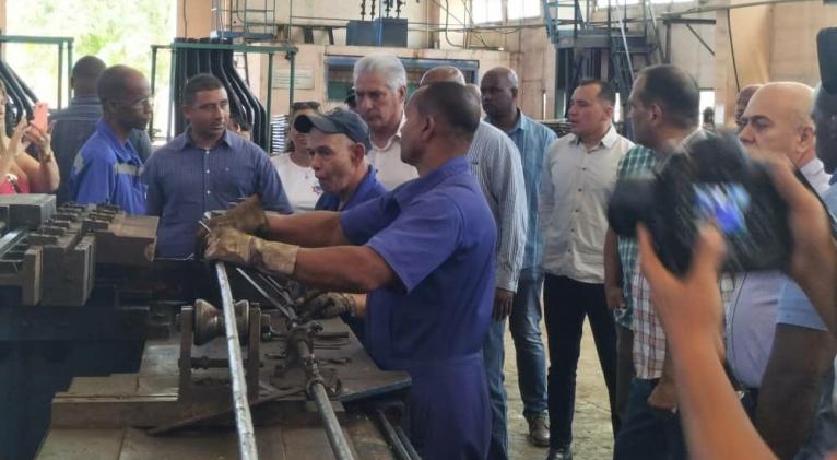 Retoma Díaz- Canel recorridos por La Habana
