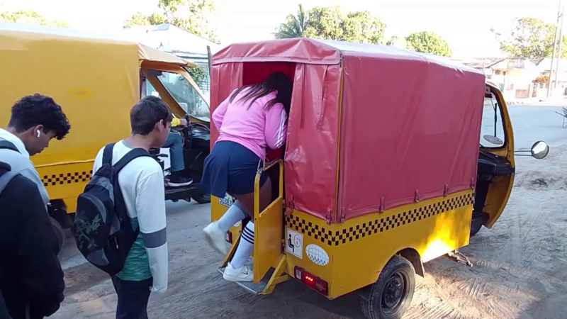 Consolidan centros educativos alternativas para favorecer transportación de los estudiantes