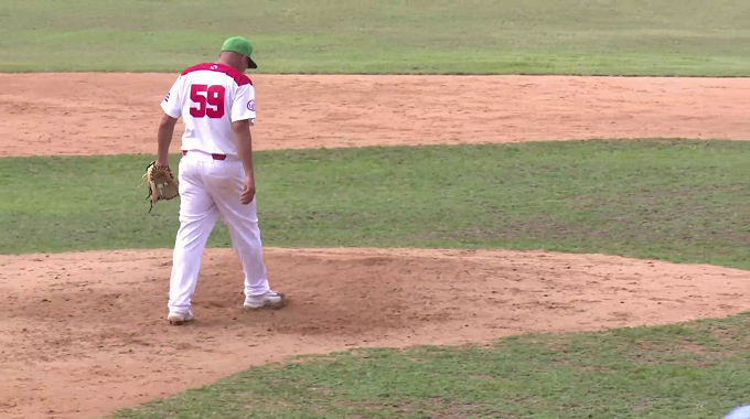 Comisión provincial de Béisbol de Las Tunas se pronuncia sobre la no inclusión de Rubén Rodríguez