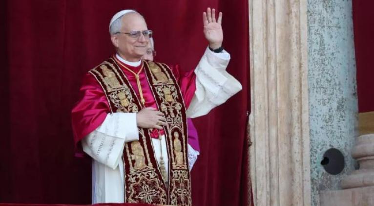 León XIV: el primer papa estadounidense es también peruano