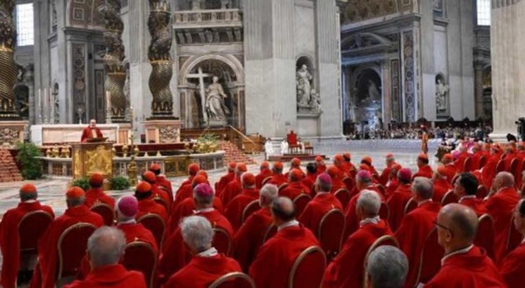 Misa y Cónclave en Vaticano hacia la elección del nuevo pontífice