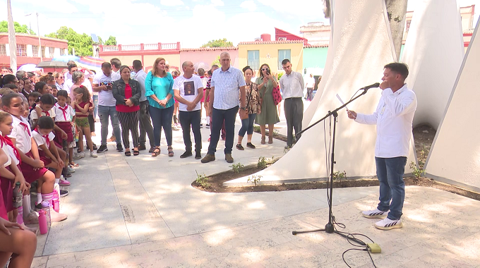 Rinden homenaje a José Martí en Las Tunas a propósito del aniv. 130 de su muerte