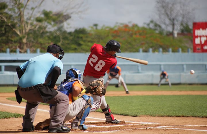 Las Tunas abre con dos reveses en Béisbol Sub23